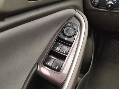 Used 2021 Chevrolet Malibu LS FWD image 27