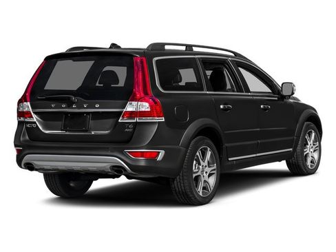 Used 2016 Volvo XC70 T5 Platinum w/ Protection Package AWD/4WD image 2