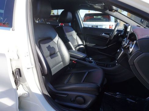 Used 2016 Mercedes-Benz GLA 250 image 21