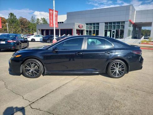 Certified 2024 Toyota Camry SE image 2