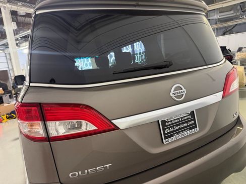 Used 2017 Nissan Quest SV FWD image 22