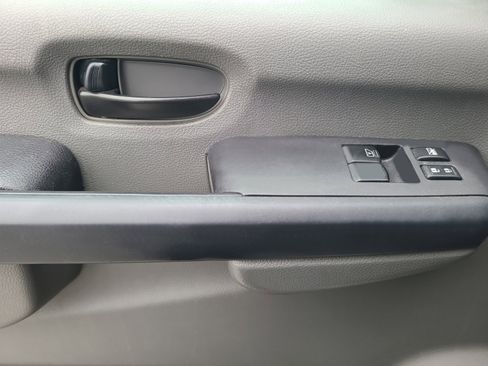 Used 2012 Nissan NV 2500 SV image 10