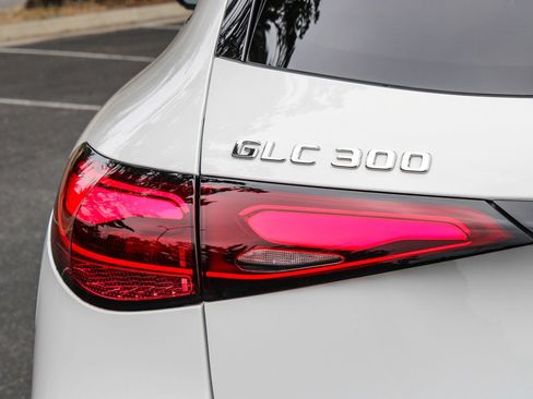 Certified 2026 Mercedes-Benz GLC 300 4MATIC image 10