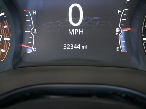 Used 2022 Jeep Compass Limited w/ Sun and Sound Group image 30