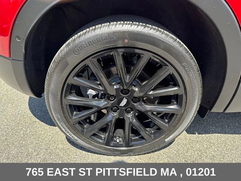 Used 2022 Cadillac XT4 Sport AWD/4WD image 36