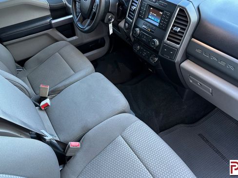 Used 2018 Ford F350 XLT w/ Camper Package image 18