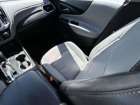 Used 2019 Chevrolet Equinox Premier FWD image 15