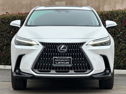 Used 2024 Lexus NX 450h+ AWD w/ Luxury Package image 10