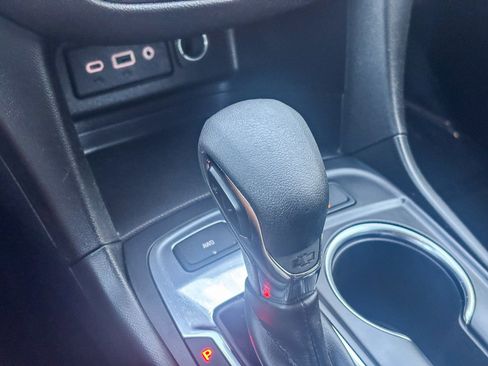 Used 2024 Chevrolet Equinox LT image 26