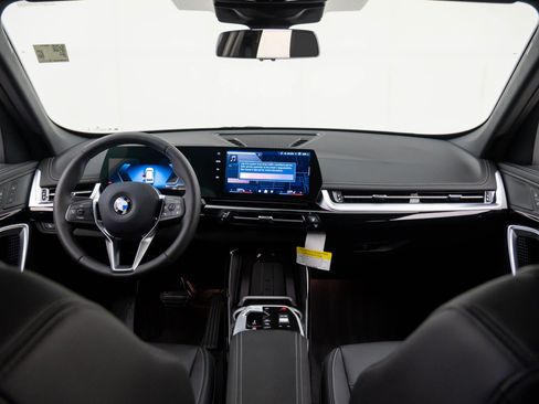 Certified 2026 BMW X1 xDrive28i AWD/4WD image 9