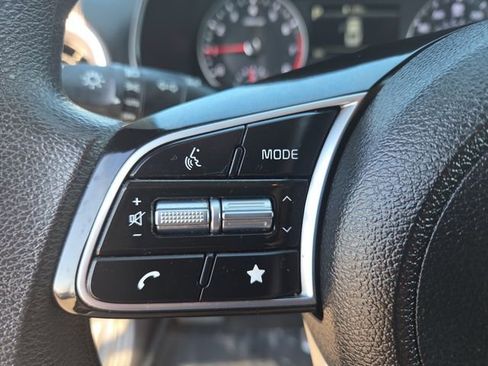 Used 2023 Kia Forte LXS image 20