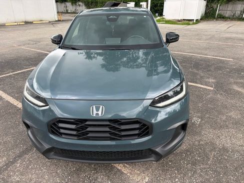 Used 2024 Honda HR-V Sport image 3