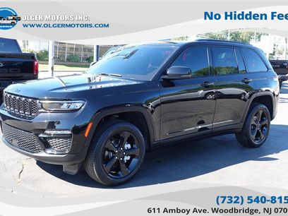 Used 2024 Jeep Grand Cherokee Limited w/ Black Appearance Package