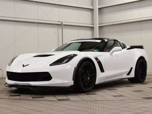 Used 2016 Chevrolet Corvette Z06 w/ 2LZ Preferred Equipment Group image 3