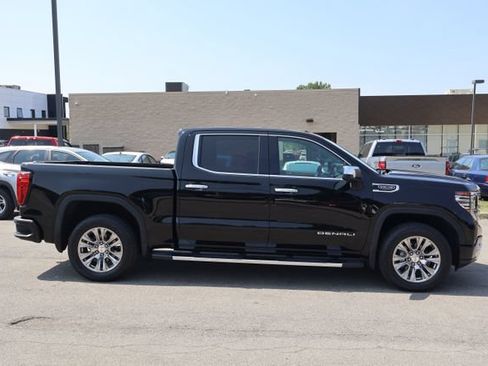 Used 2022 GMC Sierra 1500 Denali AWD/4WD image 7