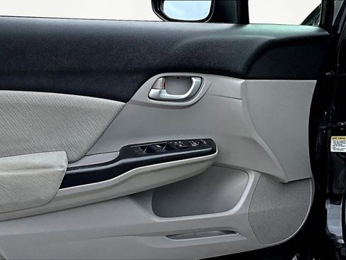 Used 2013 Honda Civic LX image 19