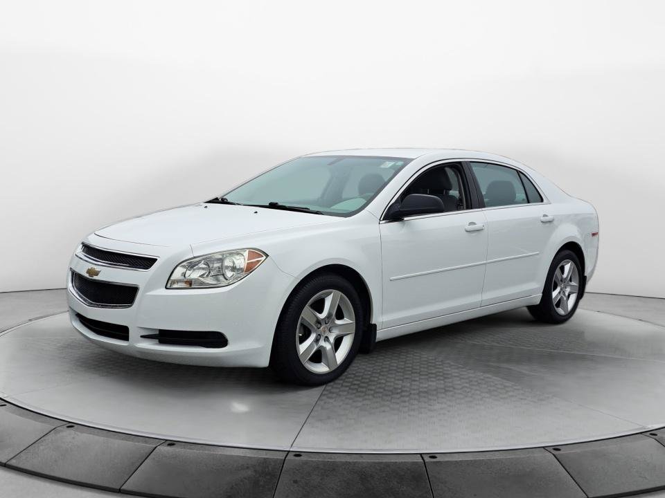 Used 2012 Chevrolet Malibu LS w/ LS Uplevel Package FWD image 3