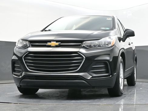 Certified 2020 Chevrolet Trax LS image 33