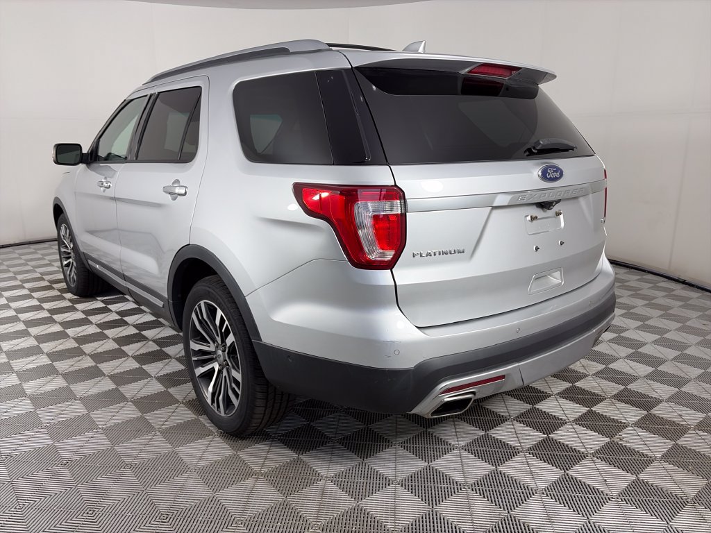 Used 2016 Ford Explorer Platinum AWD/4WD image 5