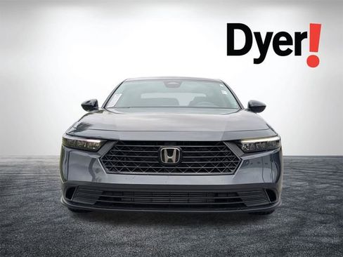 Used 2025 Honda Accord SE image 9