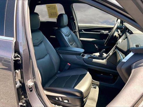 Certified 2023 Cadillac XT5 Premium Luxury AWD/4WD image 29