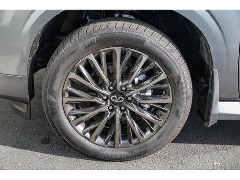 New 2026 INFINITI QX80 Autograph w/ Premium Cargo Package image 9