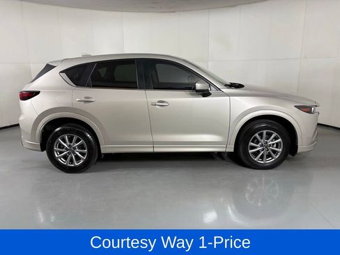 Used 2025 MAZDA CX-5 AWD 2.5 S w/ Preferred Package image 12