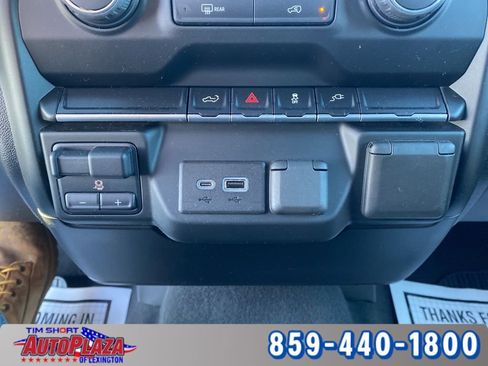 Used 2022 Chevrolet Silverado 2500 Custom w/ Custom Value Package image 46