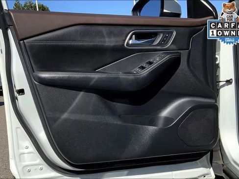 Used 2023 Nissan Rogue Platinum image 23