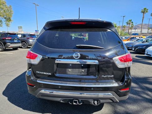 Used 2014 Nissan Pathfinder Platinum w/ Platinum Premium Package FWD image 6