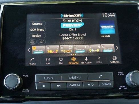 Certified 2024 Nissan Titan SV w/ SV Convenience Package image 17