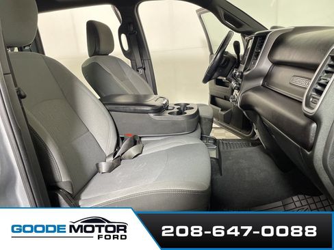 Used 2024 RAM 2500 Big Horn AWD/4WD image 22