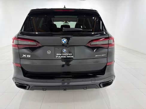 Certified 2022 BMW X5 xDrive40i w/ M Sport Package AWD/4WD image 4