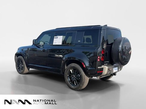 Used 2022 Land Rover Defender 110 X-Dynamic SE AWD/4WD image 3