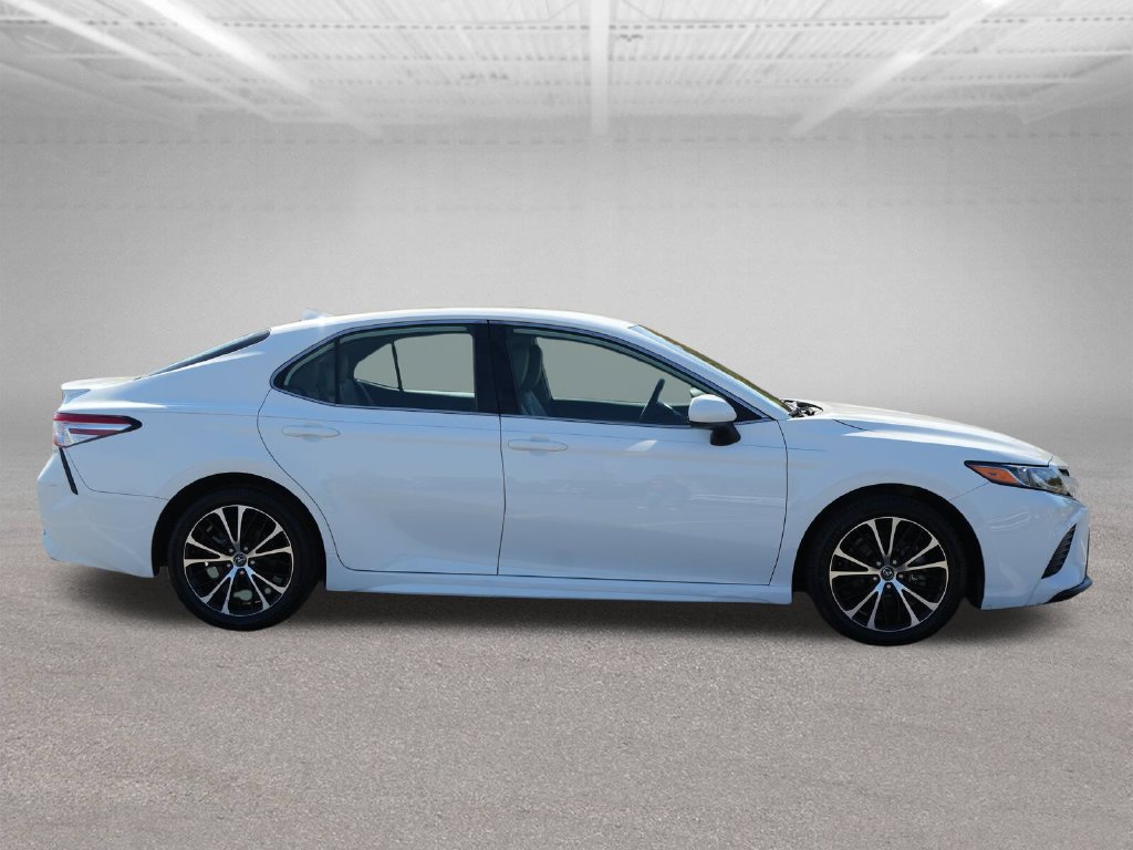 Used 2020 Toyota Camry SE FWD image 10