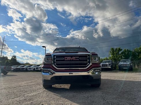 Used 2019 GMC Sierra 1500 SLE w/ SLE Value Package AWD/4WD image 4