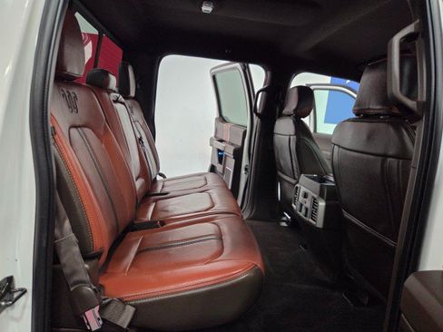 Used 2018 Ford F150 King Ranch w/ Equipment Group 601A Luxury AWD/4WD image 9