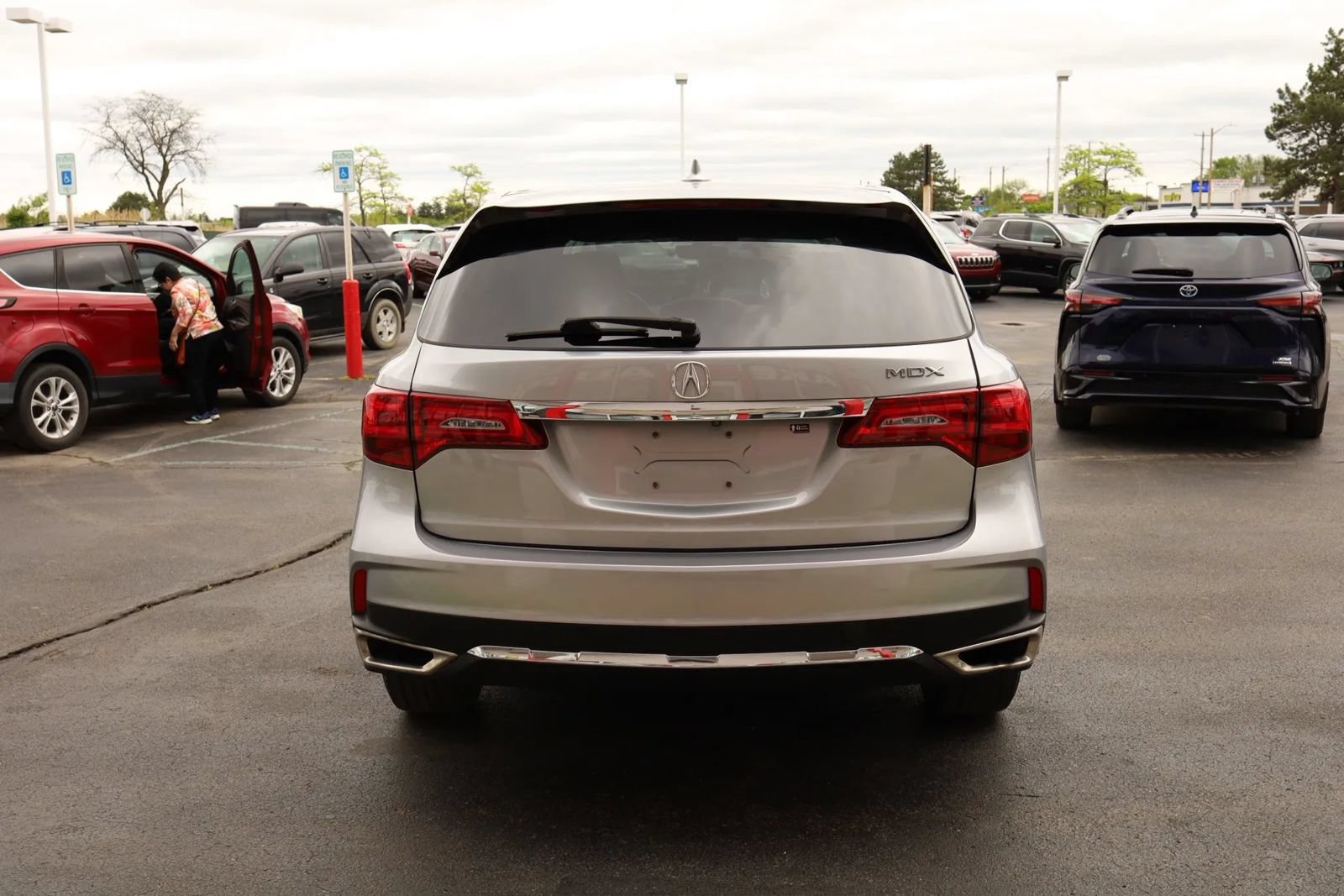 Used 2020 Acura MDX FWD image 6