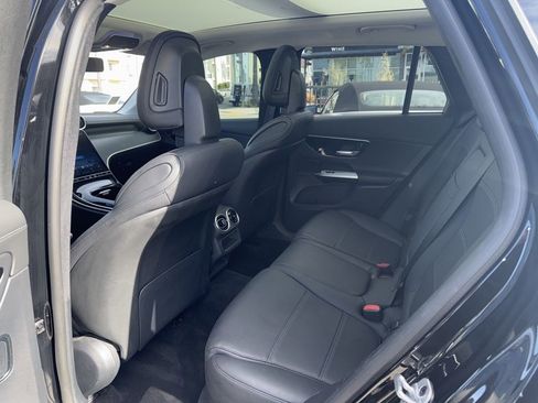 Used 2023 Mercedes-Benz GLC 300 image 10