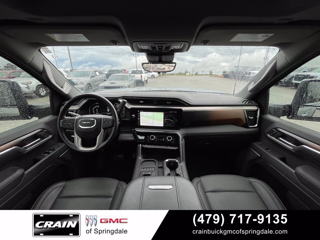 Used 2025 GMC Sierra 2500 Denali w/ Technology Package AWD/4WD image 25