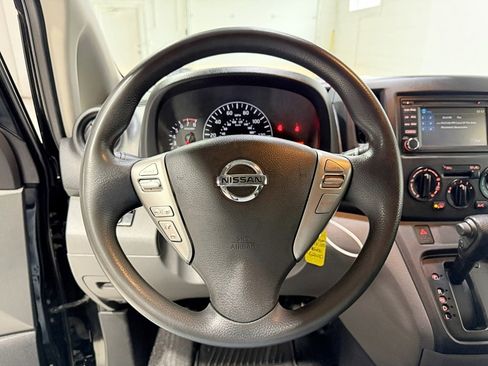 Used 2019 Nissan NV200 SV w/ Navigation Package image 10