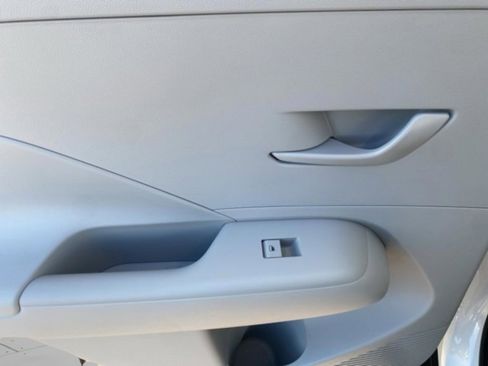New 2026 Hyundai Kona SE FWD image 27