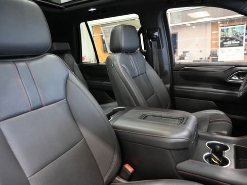 Used 2022 Chevrolet Tahoe RST w/ Luxury Package AWD/4WD image 10