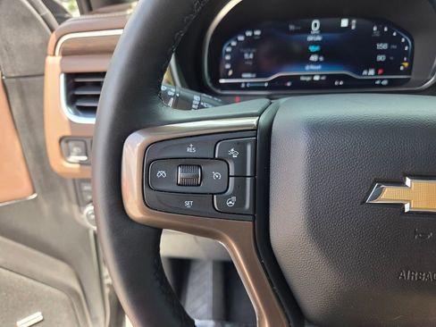 Used 2022 Chevrolet Suburban High Country AWD/4WD image 33