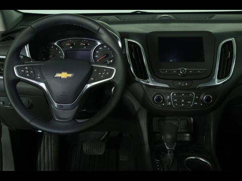 Used 2023 Chevrolet Equinox LT image 13
