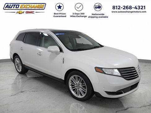 Used 2018 Lincoln MKT AWD w/ Technology Package image 1