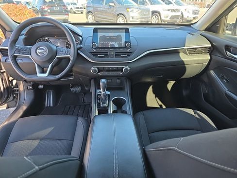 Used 2022 Nissan Altima 2.5 SV image 36