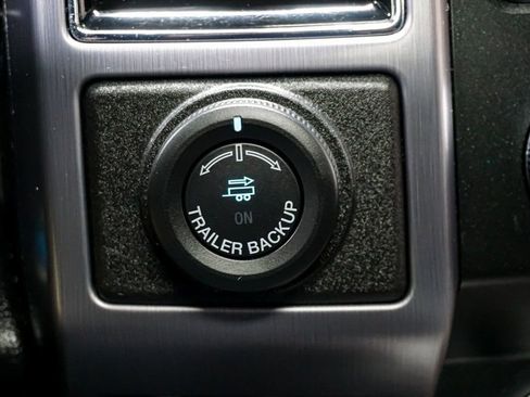 Used 2019 Ford Expedition Platinum image 61