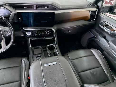 Used 2024 GMC Sierra 3500 Denali w/ Denali Reserve Package image 28