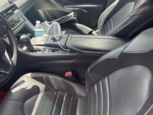 Used 2019 Toyota Avalon XSE FWD image 5